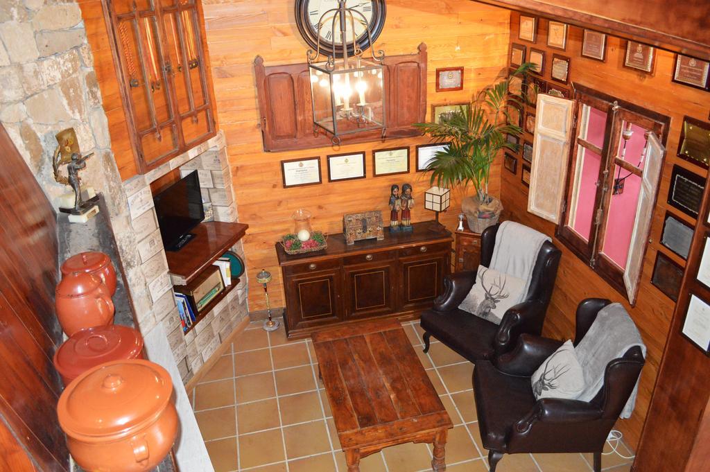 Casa Escosa Hotel Albalate del Arzobispo Bagian luar foto