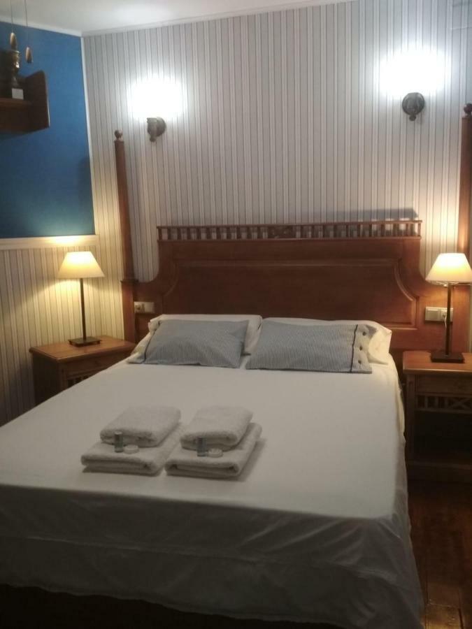 Casa Escosa Hotel Albalate del Arzobispo Bagian luar foto