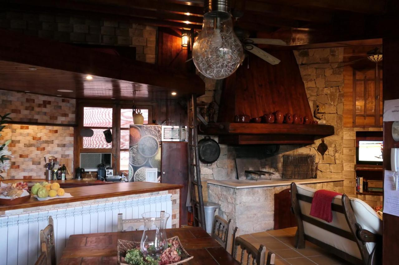 Casa Escosa Hotel Albalate del Arzobispo Bagian luar foto